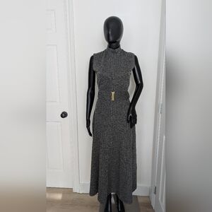 Elegant Gray Sleeveless Dress